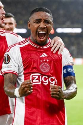 ATHENS, 05-10-2023, OPAP Arena, Europa League Football, season 2023 2024, AEK Athens FC - Ajax, Ajax player Steven Bergwijn celebrating his goal (0-1) AEK Athens - Ajax  x22637650x Copyright: