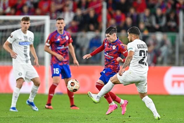 2023.10.05 Sosnowiec Pilka nozna Eliminacje Liga Europy UEFA Sezon 2023 2024 Rakow Czestochowa - SK Sturm Graz N z Srdjan Plavsic Jusuf Gazibegovic Foto Lukasz Sobala PressFocus 2023.10.05 Sosnowiec Football UEFA Europa League Season 2023 2024 Rakow Czestochowa - SK Sturm Graz Srdjan Plavsic Jusuf Gazibegovic Credit: Lukasz Sobala PressFocus NEWSPIX.PL --- Newspix.pl  20231005PFa_LSa104