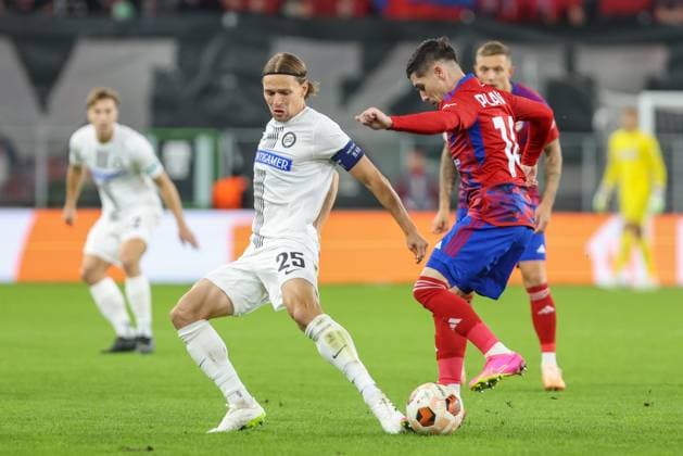 SOSNOWIEC 05.10.2023 MECZ LIGA EUROPY GRUPA D RAKOW CZESTOCHOWA - STURM GRAZ EUROPA LEAGUE GROUP D SEASON 2023 24 RAKOW CZESTOCHOWA - STURM GRAZ STEFAN HIERLANDER SRDJAN PLAVSIC FOT. MICHAL CHWIEDUK FOKUSMEDIA.COM.PL NEWSPIX.PL --- Newspix.pl  231005CHW022