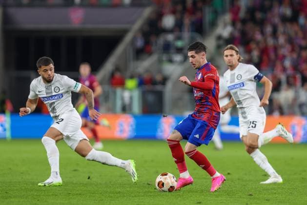 SOSNOWIEC 05.10.2023 MECZ LIGA EUROPY GRUPA D RAKOW CZESTOCHOWA - STURM GRAZ EUROPA LEAGUE GROUP D SEASON 2023 24 RAKOW CZESTOCHOWA - STURM GRAZ JUSUF GAZIBEGOVIC SRDJAN PLAVSIC FOT. MICHAL CHWIEDUK FOKUSMEDIA.COM.PL NEWSPIX.PL --- Newspix.pl  231005CHW035