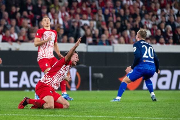 Nicolas Hoefler SC Freiburg, 27 gestures and claims foul play, GER, SC Freiburg SCF vs West Ham United WHU , Football UEFA Europa League, Group A, Matchday 2, Season 2023 2024, 05 10 2023 GER, SC Freiburg SCF vs West Ham United WHU , Football UEFA Europa League, Group A, Matchday 2, Season 2023 2024, 05 10 2023 Freiburg Copyright: xEibner-Pressefoto Memmlerx EP_MMR