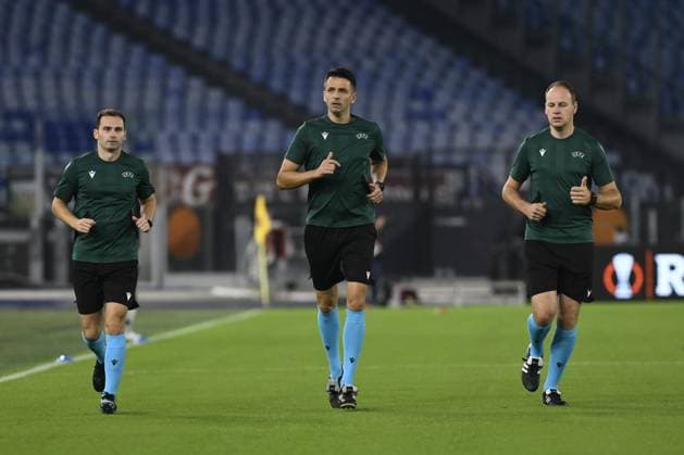 Referee Igor Pajac (CRO) during the UEFA Europa League Matchday 2, Group G, between A.S. Roma - Servette F.C. on October 5, 2023 at the Olympic Stadium in Rome, Italy.  Copyright: xDomenicoxCippitelli IPAxSportx x xx IPA_40796848 IPA_IPA40796848