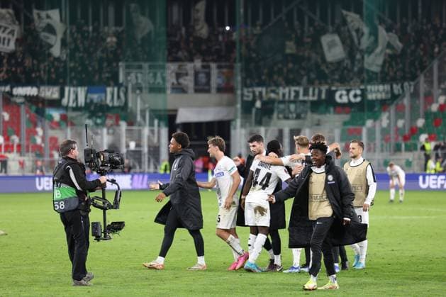 SOCCER - UEFA EL, Czestochowa vs Sturm SOSNOWIEC,POLAND,05.OCT.23 - SOCCER - UEFA Europa League, group stage, Rakow Czestochowa vs SK Sturm Graz. Image shows the rejoicing of Sturm.  GEPAxpictures xChrisxBauer