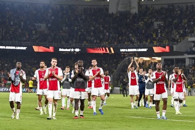 ATHENS, 05-10-2023, OPAP Arena, Europa League Football, season 2023 2024, AEK Athens FC - Ajax, Ajax players acknowledging the fans AEK Athens - Ajax  x22638436x Copyright: