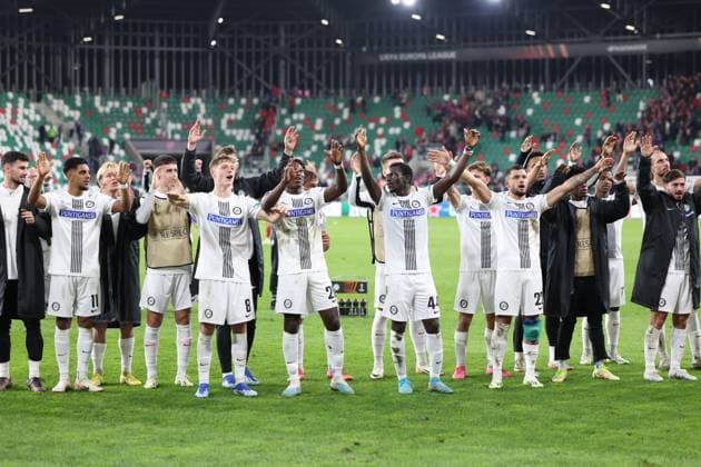 SOCCER - UEFA EL, Czestochowa vs Sturm SOSNOWIEC,POLAND,05.OCT.23 - SOCCER - UEFA Europa League, group stage, Rakow Czestochowa vs SK Sturm Graz. Image shows the rejoicing of Sturm.  GEPAxpictures xChrisxBauer
