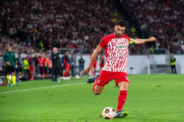 Vincenzo Grifo SC Freiburg, 32 on the ball, GER, SC Freiburg SCF vs West Ham United WHU , Football UEFA Europa League, Group A, Matchday 2, Season 2023 2024, 05 10 2023 GER, SC Freiburg SCF vs West Ham United WHU , Football UEFA Europa League, Group A, Matchday 2, Season 2023 2024, 05 10 2023 Freiburg Copyright: xEibner-Pressefoto Memmlerx EP_MMR