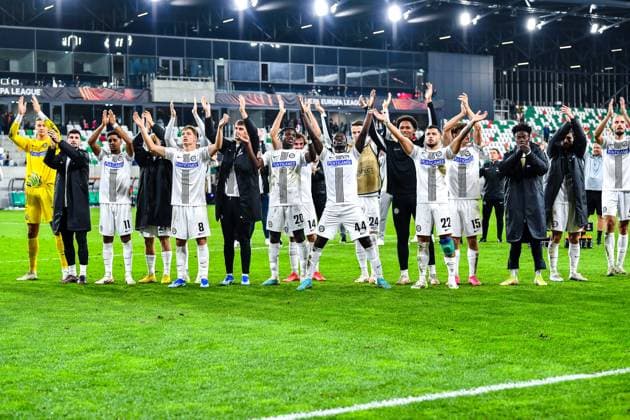 SOSNOWIEC, POLAND - OCTOBER 5: Sturm Graz players celebrating their win during UEFA Europa League Matchday 2 group stage match between Rakow Czestochowa and Sturm Graz at Zaglebiowski Park Sportowy on October 5, 2023 in Sosnowiec, Rakow Czestochowa v Sturm Graz Copyright: xMateuszxSobczakx