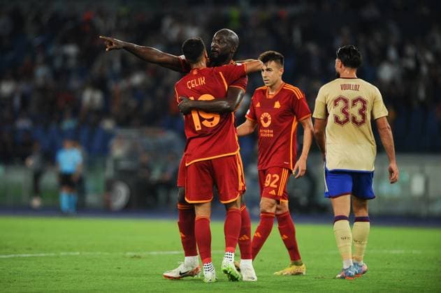 IPP20231005 Football - soccer: UEFA Europa League 2023 2024, A.S. Roma - Servette FC, esulta per il gol Romelu Lukaku. (Verwendung nur in Deutschland - GERMANY ONLY) *** IPP20231005 Football soccer UEFA Europa League 2023 2024, A S Roma Servette FC, esulta per il gol Romelu Lukaku Use only in Germany GERMANY ONLY 