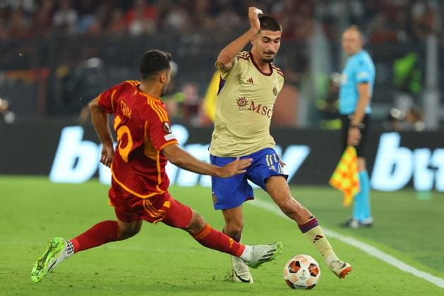 Football Europa League match - AS Roma vs Servette FC Rome, Italy 05.10.2023: Zeki Celik of Roma, Yoan Severin of Servette in action during the UEFA Europa League 2023-2024, group G, football match between AS Roma vs Servette FC at Olympic Stadium in Rome. Rome Italy  Copyright: xIPAxSport ABACAx BRIPASport20231005_559 IPAxSport ABACAx BRIPASport20231005_559