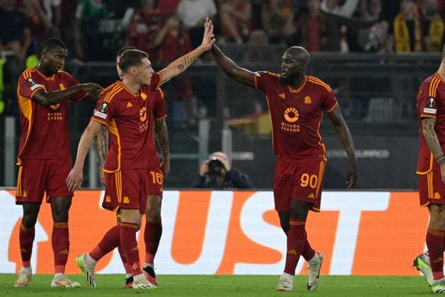 Football Europa League match - AS Roma vs Servette FC Romelu Lukaku (AS Roma); celebrates after scoring the goal 1-0 during the UEFA Europa League 2023-2024 football match between AS Roma and Servette FC at the Olympic Stadium in Rome on 05 October 2023. Rome Italy  Copyright: xIPAxSport ABACAx BRIPASport20231005_584 IPAxSport ABACAx BRIPASport20231005_584