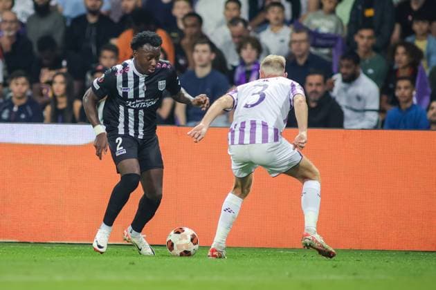 SOCCER - UEFA EL, Toulouse vs LASK TOULOUSE,FRANCE,05.OCT.23 - SOCCER - UEFA Europa League, group stage, Toulouse FC vs Linzer ASK. Image shows George Bello (LASK) and Mikkel Desler (Toulouse).  GEPAxpictures xManuelxBinder