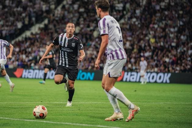 SOCCER - UEFA EL, Toulouse vs LASK TOULOUSE,FRANCE,05.OCT.23 - SOCCER - UEFA Europa League, group stage, Toulouse FC vs Linzer ASK. Image shows Marin Ljubicic (LASK) and Rasmus Nicolaisen (Toulouse).  GEPAxpictures xManuelxBinder