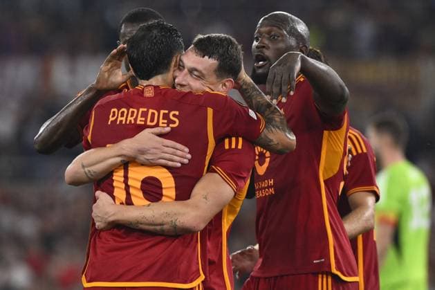 Football Europa League match - AS Roma vs Servette FC Andrea Belotti of A.S. Roma celebrates after scoring 4-0 during the UEFA Europa League Matchday 2, Group G, between A.S. Roma - Servette F.C. on October 5, 2023 at the Olympic Stadium in Rome, Italy. Rome Italy  Copyright: xIPAxSport ABACAx BRIPASport20231005_703 IPAxSport ABACAx BRIPASport20231005_703