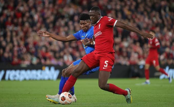Union s Kevin Rodriguez and Liverpool s Ibrahima Konate fight for the ball during a match between Belgian soccer team Royale Union Saint Gilloise and English Liverpool FC, on Wednesday 04 October 2023 in Liverpool, United Kingdom, on day 2 of the group phase of the UEFA Europa League competition, in group E. VIRGINIExLEFOUR  x76460697x