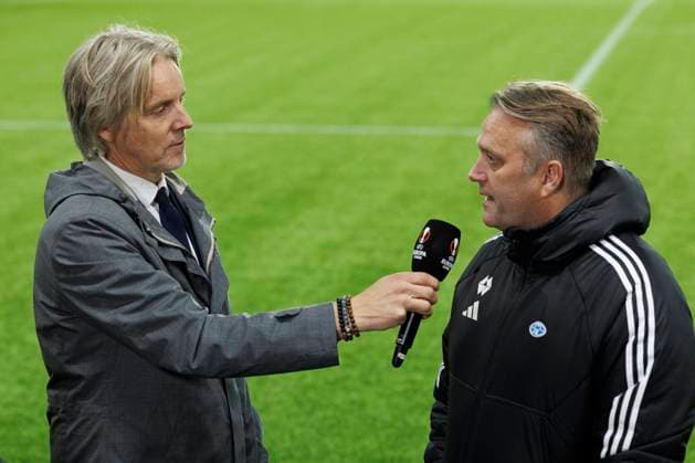 UEFA Europa League i fotball 2023: Molde - Bayer Leverkusen (1-2) Molde 20231005. Jan Age Fjortoft intervjuer Moldes trener Erling Moe etter Europa League kampen i fotball mellom Molde og Bayer Leverkusen pa Aker Stadion. Foto: Svein Ove Ekornesvag NTB Molde Norge EDITORIAL USE ONLY. RESTRICTED USE FOR BETTING COMPANIES Ref:_SPOwezo7YUsEdM.jpg  Copyright: xSveinxOvexEkornesvagx xNTBx