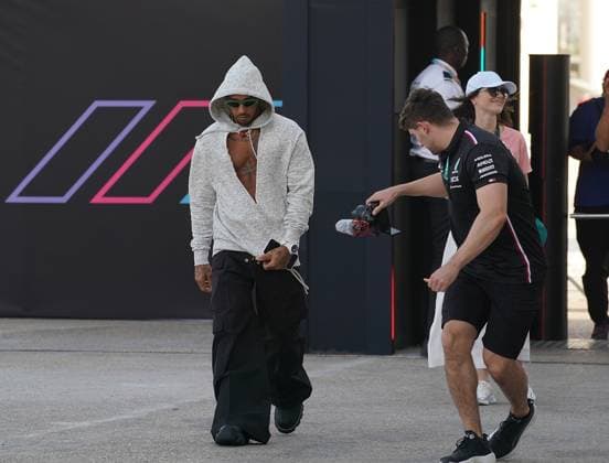 06 10 2023, Losail International Circuit, Doha, Formula 1 Qatar Airways Qatar Grand Prix 2023 ,in picture Lewis Hamilton GBR , Mercedes AMG Petronas Formula One Team Doha Losail International Circuit Qatar  eu-images-506