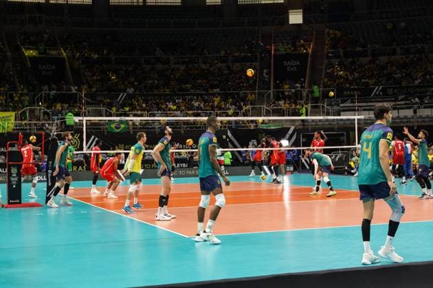 Pré Olímpico de Vôlei Brasil x Cuba RIO DE JANEIRO, RJ - 06.10.2023: PRÉ OLÍMPICO DE VÔLEI BRASIL X CUBA - The Brazilian men& 39;s volleyball team returns to the Maracanãzinho court, in Rio de Janeiro, this Friday morning (6) to face the Cuban team, in a game valid for Group A of the Pre-Olympic Volleyball Tournament. It is worth remembering that only the top two in each group guarantee qualification for the Paris 2024 Olympic Games, Olympische Spiele, Olympia, OS (Photo: Lorando Labbe Fotoarena) x2444077x  LorandoxLabbe