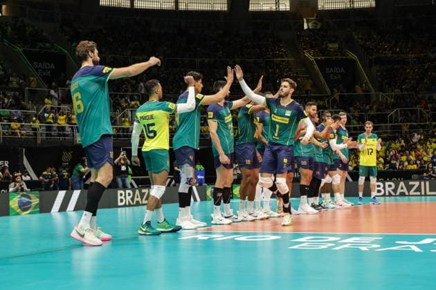 Pré Olímpico de Vôlei Brasil x Cuba RIO DE JANEIRO, RJ - 06.10.2023: PRÉ OLÍMPICO DE VÔLEI BRASIL X CUBA - The Brazilian men& 39;s volleyball team returns to the Maracanãzinho court, in Rio de Janeiro, this Friday morning (6) to face the Cuban team, in a game valid for Group A of the Pre-Olympic Volleyball Tournament. It is worth remembering that only the top two in each group guarantee qualification for the Paris 2024 Olympic Games, Olympische Spiele, Olympia, OS (Photo: Lorando Labbe Fotoarena) x2444081x  LorandoxLabbe
