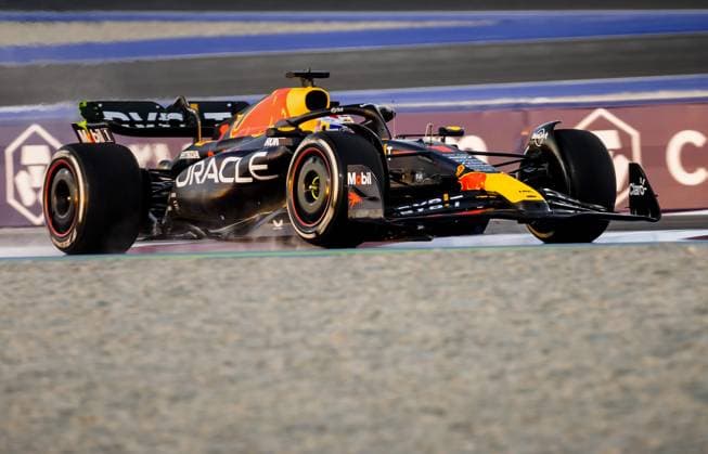 QATAR - Max Verstappen (Red Bull Racing) goes off the track during the 1st free practice prior to the Formula 1 Grand Prix at the Lusail International Circuit in Qatar. Verstappen only needs 3 more points to win his third world title in Formula 1. ANP SEM VAN DER WAL First practice 2023 2024 xVIxANPxSportx xxANPxIVx 480388666 originalFilename: 480388666.jpg
