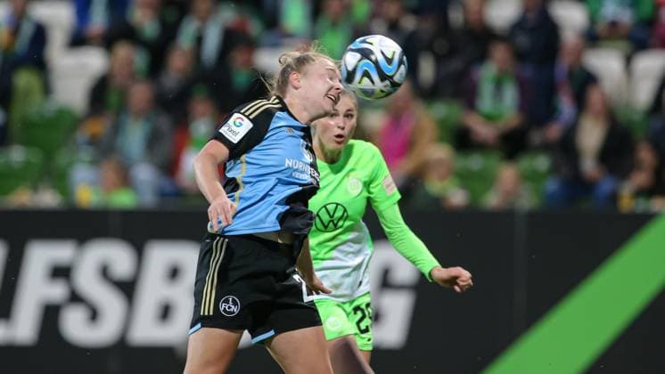 v li Madeleine Steck 1 FC Nürnberg, 28 at header, action, action, game scene, THE DFB DIRECTIVES PROHIBIT ANY USE OF PHOTOGRAPHS AS IMAGE SEQUENCES AND OR QUASI VIDEO , 06 10 2023, Wolfsburg Germany , Football, Google Pixel Women Bundesliga, VfL Wolfsburg 1 FC Nürnberg xobx