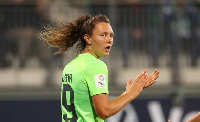 VfL vs Nuremberg, BL Women Wolfsburg, 06 10 2023, FOOTBALL VfL Wolfsburg vs 1 FC Nuremberg, Google Pixel Women Bundesliga, Season 2023 24 Fenna Kalma VfL Wolfsburg Wolfsburg