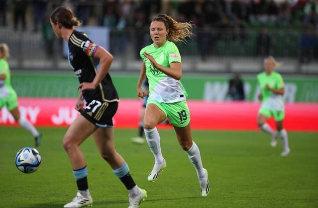 VfL vs Nuremberg, BL Women Wolfsburg, 06 10 2023, FOOTBALL VfL Wolfsburg vs 1 FC Nuremberg, Google Pixel Women Bundesliga, Season 2023 24 Fenna Kalma VfL Wolfsburg Wolfsburg