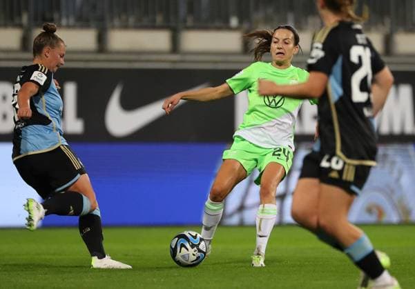 VfL vs Nuremberg, BL Women Wolfsburg, 06 10 2023, FOOTBALL VfL Wolfsburg vs 1 FC Nuremberg, Google Pixel Women Bundesliga, Season 2023 24 Joelle Wedemeyer VfL Wolfsburg Wolfsburg