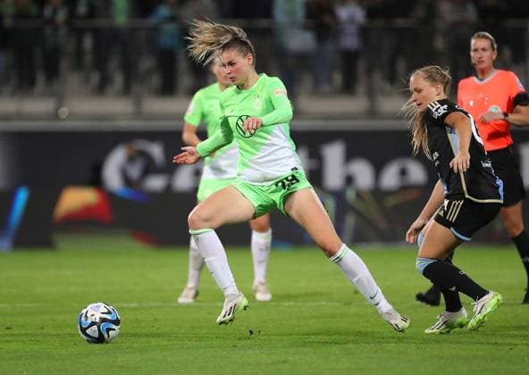VfL vs Nuremberg, BL Women Wolfsburg, 06 10 2023, FOOTBALL VfL Wolfsburg vs 1 FC Nuremberg, Google Pixel Women Bundesliga, Season 2023 24 Jule Brand VfL Wolfsburg Wolfsburg