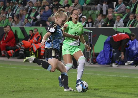 Franziska Mai 1 FC Nuernberg , Nuria Rabano Blanco VfL Wolfsburg Football, Women, Season 2023 2024, 1 Liga, Google Pixel Women Bundesliga, VfL Wolfsburg vs 1 FC Nuernberg, 1 0 DFL REGULATES PROHIBIT ANY USE OF PHOTOGRAPHS AS IMAGE SEQUENCES AND OR QUASI VIDEO