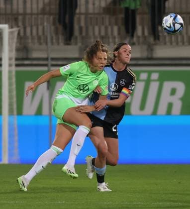 Fenna Kalma VfL Wolfsburg , Lara Schmidt 1 FC Nuernberg Football, Women, Season 2023 2024, 1 League, Google Pixel Women Bundesliga, VfL Wolfsburg vs 1 FC Nuernberg, 1 0 DFL REGULATIONS PROHIBIT ANY USE OF PHOTOGRAPHS AS IMAGE SEQUENCES AND OR QUASI VIDEO