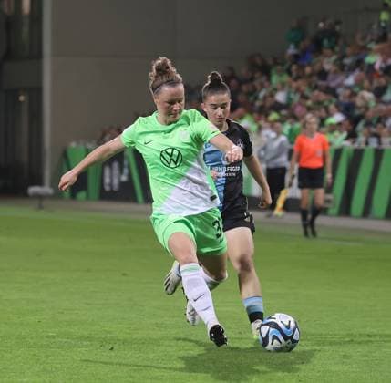 Marina Hegering VfL Wolfsburg , Marina Scholz 1 FC Nuernberg Football, Women, Season 2023 2024, 1 League, Google Pixel Women Bundesliga, VfL Wolfsburg vs 1 FC Nuernberg, 1 0 DFL REGULATIONS PROHIBIT ANY USE OF PHOTOGRAPHS AS IMAGE SEQUENCES AND OR QUASI VIDEO