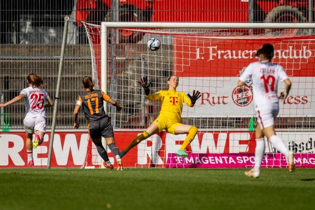 GOOGLE PIXEL Womens Bundesliga 1 FC Köln MSV Duisburg Goal by Yvonne Zielinski MSV Duisburg, Nr 17 GOOGLE PIXEL Womens Bundesliga 1 FC Köln MSV Duisburg, 3 Matchday, on 07 10 2023 at Franz Kremer Stadium in Cologne DFL REGULATIONS PROHIBIT ANY USE OF PHOTOGRAPHS AS IMAGE SEQUENCES AND OR QUASI VIDEO Copyright: xBEAUTIFULxSPORTS LeahxKohringx