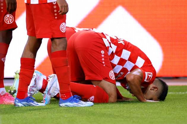 BARKOK Aymane Team Mainz 05 cheers after his goal to 1 2 with EL GHAZI Anwar DFL Football Bundesliga Season 2023 2024 Match Borussia Moenchengladbach 1 FSV Mainz 05 on 06 10 2023 in Moenchengladbach DFL REGULATIONS PROHIBIT ANY USE OF PHOTOGRAPHS as IMAGE SEQUENCES and or QUASI VIDEO Copyright: xLacixPerenyix