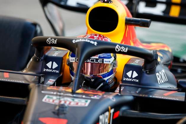 VERSTAPPEN Max (ned), Red Bull Racing RB19, portrait during the 2023 Formula 1 Qatar Grand Prix, 17th round of the 2023 Formula One World Championship, WM, Weltmeisterschaft from October 6 to 8, 2023 on the Lusail International Circuit, in Doha, Qatar - F1 - QATAR GRAND PRIX 2023 DPPI Panoramic  00123038__R3_7462