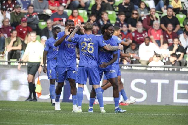 Fußball, FC Metz - OGC Nizza Joie des joueurs de l equipe Nice apres le but deLOTOMBA JORDAN 23 FOOTBALL : Metz vs Nice - Ligue 1 - 07 10 2023 ElyxandroCegarra Panoramic 