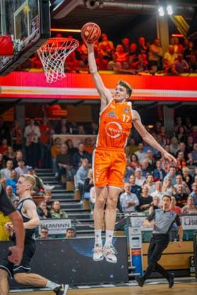 1 Basketball Bundesliga, easyCredit BBL, season 2023 2024, men, main round, 3 matchday, 07 10 2023, RASTA Vechta Tigers Tübingen Johann Grünloh 17 RASTA Vechta at Dunk Vechta RASTA Dome Lower Saxony Germany