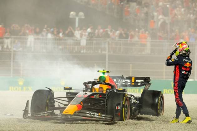 11 Sergio Perez MEX, Oracle Red Bull Racing after crash, F1 Grand Prix of Qatar at Lusail International Circuit on October 7, 2023 in Doha, Qatar Photo by HOCH ZWEI Doha Qatar