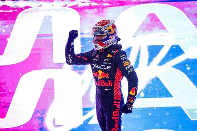 VERSTAPPEN Max (ned), Red Bull Racing RB19, portrait celebrates his 3rd Formula 1 World Champion during the 2023 Formula 1 Qatar Grand Prix, 17th round of the 2023 Formula One World Championship, WM, Weltmeisterschaft from October 6 to 8, 2023 on the Lusail International Circuit, in Doha, Qatar - F1 - QATAR GRAND PRIX 2023 DPPI Panoramic  00123038__R3_8386