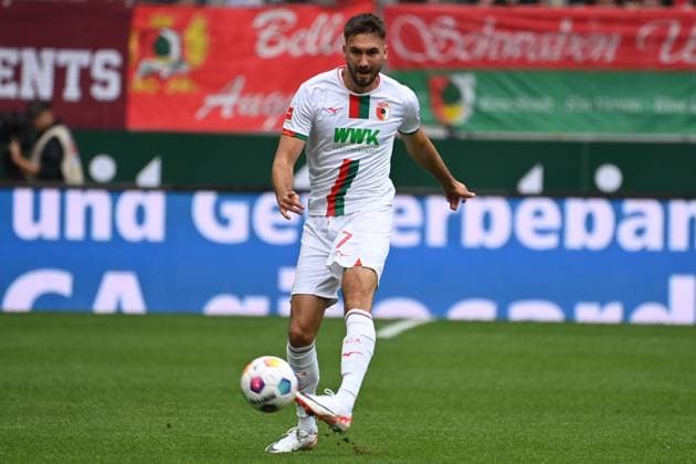 Dion BELJO FC Augsburg , action,single action,single image,crop,full body shot,whole figure Football 1 Bundesliga season 2023 2024, 7 matchday, Spieltag07 FC Augsburg SV Darmstadt 98 1 2 on 07 10 2023 ,WWK Arena Augsburg