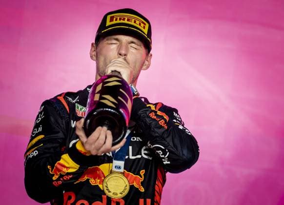 Sport Bilder des Tages QATAR - Max Verstappen (Red Bull Racing) celebrates victory after the Formula 1 Grand Prix race at the Lusail International Circuit in Qatar. Max Verstappen became world champion a day earlier during the sprint race. ANP SEM VAN DER WAL Race 2023 2024 xVIxANPxSportx xxANPxIVx 480611704 originalFilename: 480611704.jpg