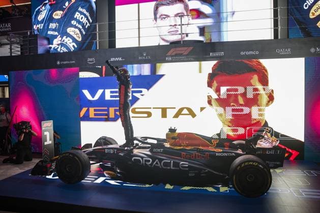 VERSTAPPEN Max (ned), Red Bull Racing RB19, portrait celebrates victory during the 2023 Formula 1 Qatar Grand Prix, 17th round of the 2023 Formula One World Championship, WM, Weltmeisterschaft from October 6 to 8, 2023 on the Lusail International Circuit, in Doha, Qatar - F1 - QATAR GRAND PRIX 2023 - RACE DPPI Panoramic  00123039__R3_9374