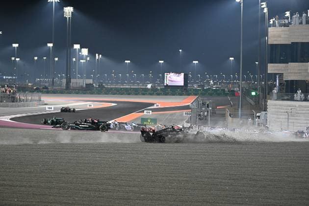 08 10 2023, Losail International Circuit, Doha, Formula 1 Qatar Airways Qatar Grand Prix 2023 ,in picture race start accident between Lewis Hamilton GBR , Mercedes AMG Petronas Formula One Team and George Russell GBR , Mercedes AMG Petronas Formula One Team Doha Losail International Circuit Qatar  eu-images-506