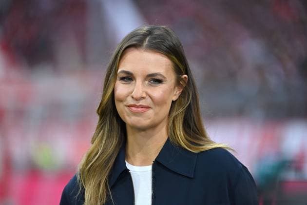 DAZN presenter Laura WONTORRA, single image,cropped single image,portraet,portrait,portrait football 1 Bundesliga season 2023 2024, 7 matchday, Spieltag07 FC Bayern Muenchen SC Freiburg 3 0 on 08 10 2023 , A L L I A N Z A R E N A