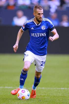 DREXLER Dominick Team FC Schalke 04 2. Bundesliga DFL Saison 2023 - 2024 2. BL Spiel FC Schalke 04 - Hertha BSC 1 : 2 am 08. 10. 2023 in Gelsenkirchen DFL REGULATIONS PROHIBIT ANY USE OF PHOTOGRAPHS as IMAGE SEQUENCES and or QUASI-VIDEO *** DREXLER Dominick Team FC Schalke 04 2 Bundesliga DFL Saison 2023 2024 2 BL Spiel FC Schalke 04 Hertha BSC 1 2 am 08 10 2023 in Gelsenkirchen DFL REGULATIONS PROHIBIT ANY USE OF PHOTOGRAPHS as IMAGE SEQUENCES and or QUASI VIDEO Copyright: xLacixPerenyix