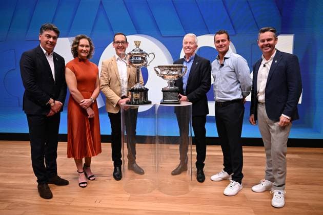 TENNIS AUS OPEN LAUNCH, (L-R) Chief Commercial Officer of Tennis Australia, Cedric Cornelis, Former Australian tennis player Samantha Stosur, Victorian Minister for Tourism, and Major Events, Steve Dimopoulos, Australian Open Tournament Director and CEO of Tennis Australia, Craig Tiley, Former Australian tennis player Lleyton Hewitt and Former Australian tennis player pose for a photograph with the Daphne Akhurst Memorial Cup and the Norman Brookes Challenge Cup during the launch of the 2024 Australian Open tennis tournament at Melbourne Park in Melbourne, Wednesday, October 11, 2023. ( NO ARCHIVING, EDITORIAL USE ONLY, NO USE IN BOOKS WITHOUT CONSENT MELBOURNE VICTORIA AUSTRALIA Copyright: xJAMESxROSSx 20231011001850990292
