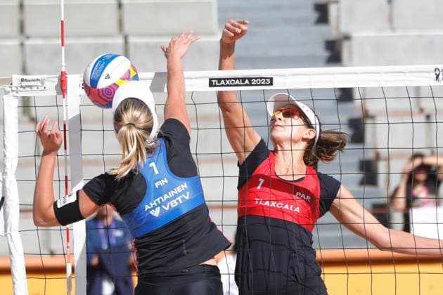Women™s Match Finland Vs Paraguay Beach volleyball, Beachvolleyball World Cup October 10, 2023, Tlaxcala, Mexico: Erika Mongelos of Paraguay (L) competes against Niina Ahtiainen of Finland (L) during the Beach Volleyball World Cup Women s match between Finland and Paraguay. on October 10, 2023 in Tlaxcala, Mexico. (Photo by Essene Hernandez Eyepix Group) Copyright: xEssenexHernandez xEyepixxGroupx EH_10102023_100901