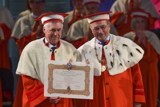 Bilder des Jahres 2023, Sport 10 Oktober Sport Themen der Woche KW41 Sport Bilder des Tages Foto Corrado Benedetti LaPresse 11 ottobre 2023 Parma, Italia - cronaca - Carlo Ancelotti riceve la laurea magistrale ad honorem in Scienze e Tecniche delle Attivit& xe0; Motorie Preventive e Adattate dall Universit& xe0; di Parma all Auditorium Niccol& xf2; Paganini. Nella foto: un momento dell evento - Carlo Ancelotti, rettore Paolo AndreiOctober 11, 2023 Parma, Italy - news - Carlo Ancelotti receives the Laurea ad Honorem from the University of Parma at the Niccol& xf2; Paganini Auditorium. In the pic: a moment of the event - Carlo Ancelotti, rettore Paolo Andrei Foto Corrado Benedetti LaPresse 11 ottobre 2023 Parma, Italia - cronaca - Carlo Ancelotti riceve la laurea magistrale ad honorem in Scienze e Tecniche delle Attivit& xe0; Motorie Preventive e Adattate dall Universit& xe0; di Parma all Auditorium Niccol& xf2; Paganini. Nella foto: un momento dell evento - Carlo Ancelotti, rettore Paolo Andrei October 11, 2023 Parma, Italy - news - Carlo Ancelotti receives the Laurea ad Honorem from the University of Parma at the Niccol& xf2; Paganini Auditorium. In the pic: a moment of the event - Carlo Ancelotti, rettore Paolo Andrei  Copyright: xCorradoxBenedetti LaPressex
