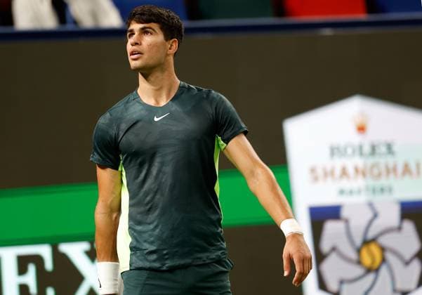 (231011) -- SHANGHAI, Oct. 11, 2023 -- Carlos Alcaraz of Spain reacts during the men s singles round of 16 match between Carlos Alcaraz of Spain and Grigor Dimitrov of Bulgaria at the ATP, Tennis Herren Shanghai Masters tennis tournament in Shanghai, east China, Oct. 11, 2023. ) (SP)CHINA-SHANGHAI-TENNIS-ATP TOUR-SHANGHAI MASTERS(CN) WangxLili 
