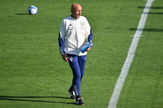 October 11, 2023, Florence, Italy: Head coach of Italy Luciano Spalletti during a training session of the Italian national soccer team at the Coverciano traning centre near Florence, Italy, 11 October 2023.ANSA CLAUDIO GIOVANNINI UEFA Soccer European Qualifiers - Italy training session  - ZUMAa110 20231011_zaf_a110_015 Copyright: xClaudioxGiovanninix