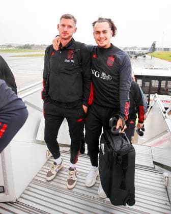 Austria v Belgium - European Qualifiers EURO 2024 - media activities BRUSSELS, BELGIUM - OCTOBER 12 : Vertonghen Jan defender of Belgium and Faes Wout defender of Belgium pictured at Brussels airport prior to the UEFA EURO, EM, Europameisterschaft,Fussball 2024 European Qualifiers match in group F match against Austria on October 12, 2023 in Brussels, Belgium, 12 10 2023 Brussels Belgium  Copyright: xTsix